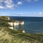 Life Of Filey - Part Of The The Bay Filey Village With Pool, Gym And Direct Access, Pub, Restaurant, Tennis And Meadows Walks