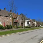 Life Of Filey - Part Of The The Bay Filey Village With Pool, Gym And Direct Access, Pub, Restaurant, Tennis And Meadows Walks * Reighton