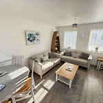 Vakantiehuis Life Of Filey - Part Of The The Bay Filey Village With Pool, Gym And Direct Access, Pub, Restaurant, Tennis And Meadows Walks
