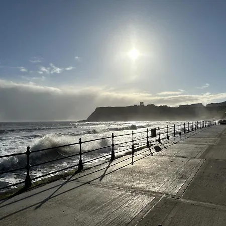 Life Of Filey - Part Of The The Bay Filey Village With Pool, Gym And Direct Access, Pub, Restaurant, Tennis And Meadows Walks * Reighton