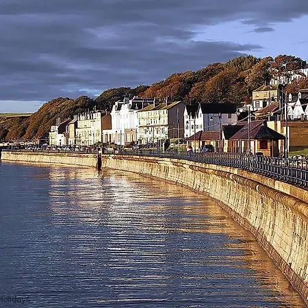 Life Of Filey - Part Of The The Bay Filey Village With Pool, Gym And Direct Access, Pub, Restaurant, Tennis And Meadows Walks