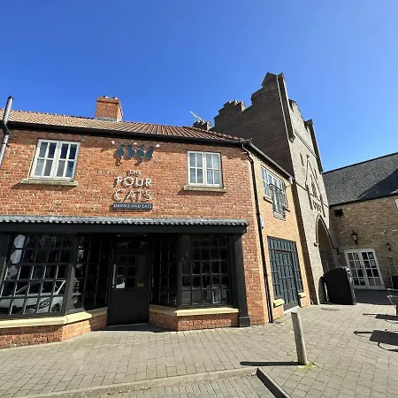 Life Of Filey - Part Of The The Bay Filey Village With Pool, Gym And Direct Access, Pub, Restaurant, Tennis And Meadows Walks * Reighton