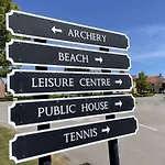 Life Of Filey - Part Of The The Bay Filey Village With Pool, Gym And Direct Access, Pub, Restaurant, Tennis And Meadows Walks Hébergement de vacances *